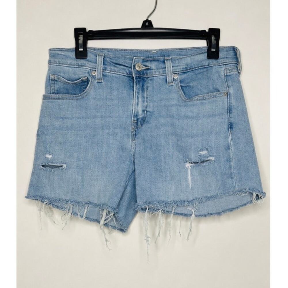 Levi’s Light Wash Distressed Cutoff Denim Shorts – Women’s Size 28